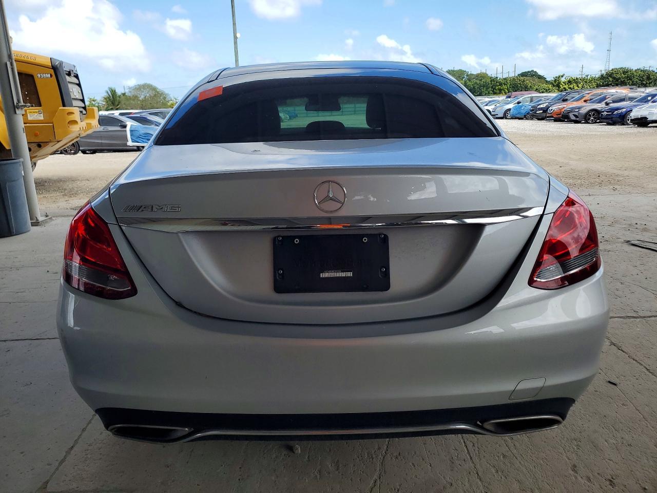 2018 Mercedes-Benz C 300 - Image 6