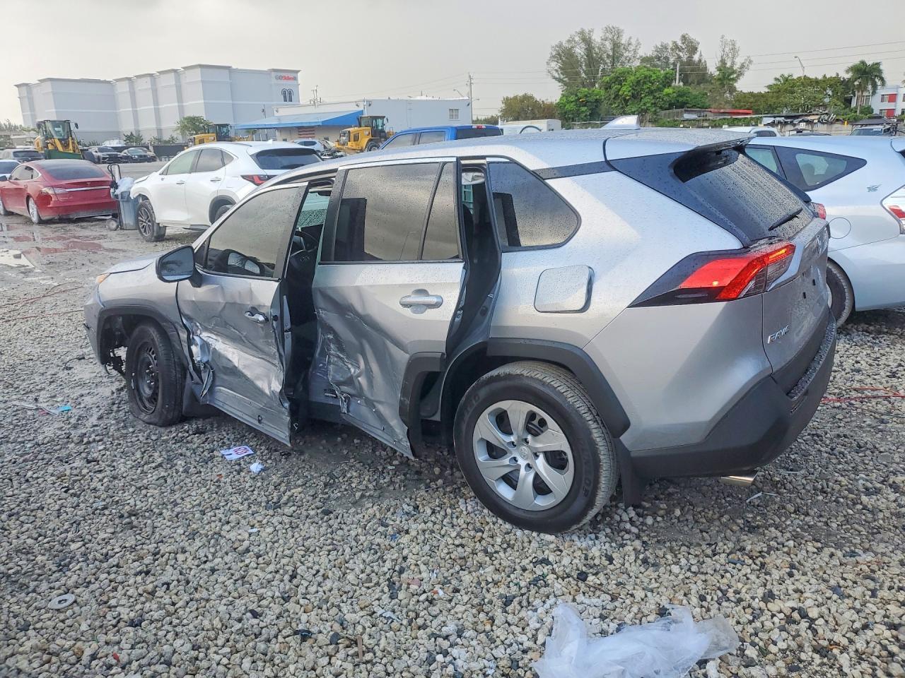 2025 Toyota Rav4 Le - Фото 2