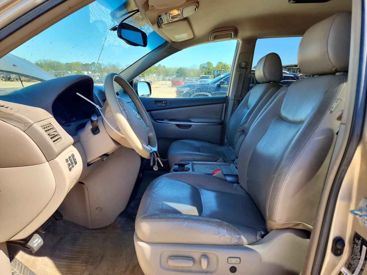 2006 Toyota Sienna Le 7 Passenger - Фото 7