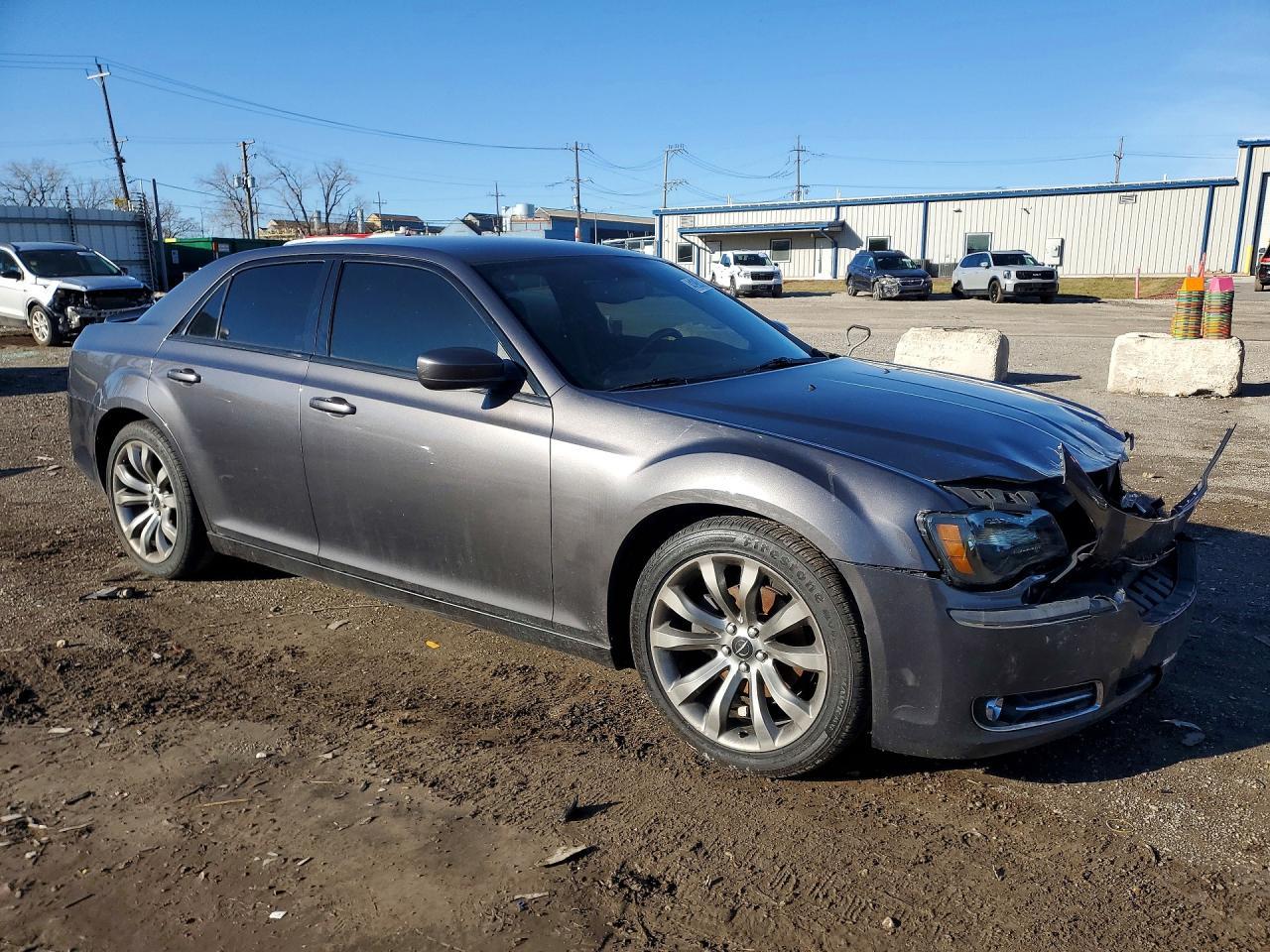 2014 Chrysler 300 S - Фото 4