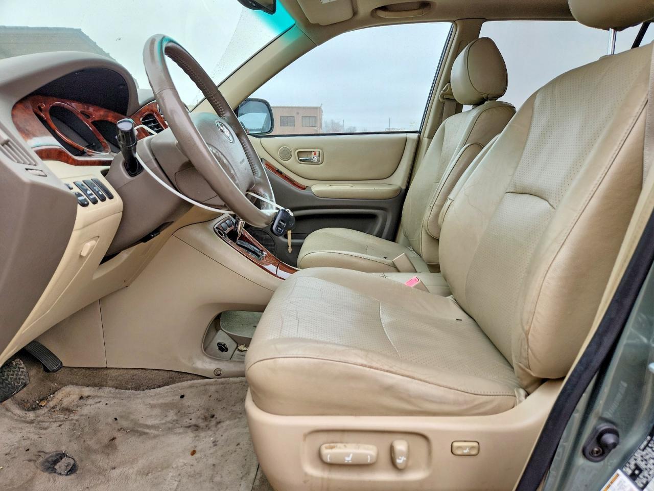 2004 Toyota Highlander Limited - Image 7