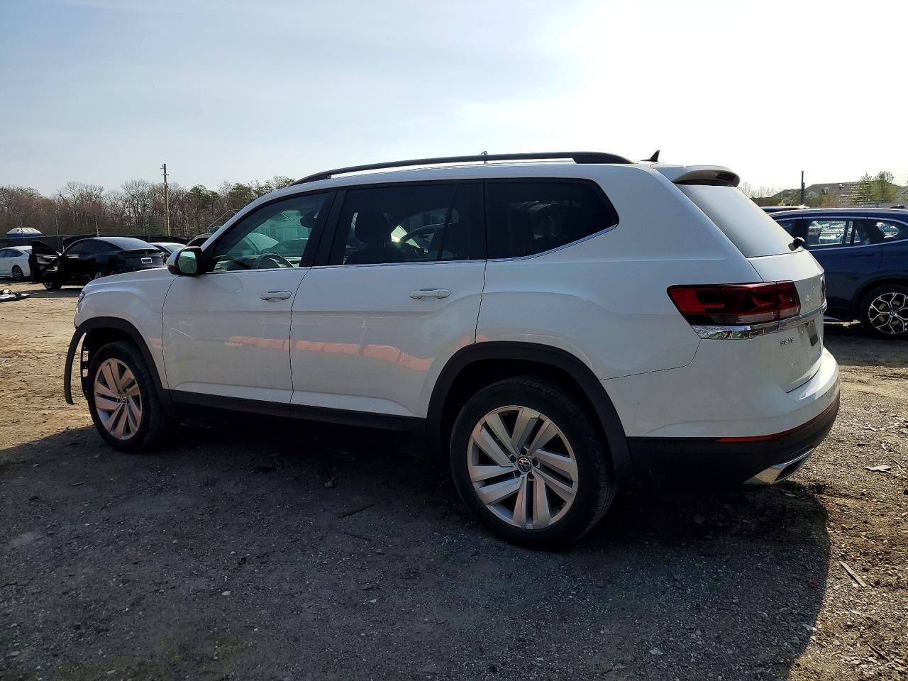 2021 Volkswagen Atlas Se - Фото 2