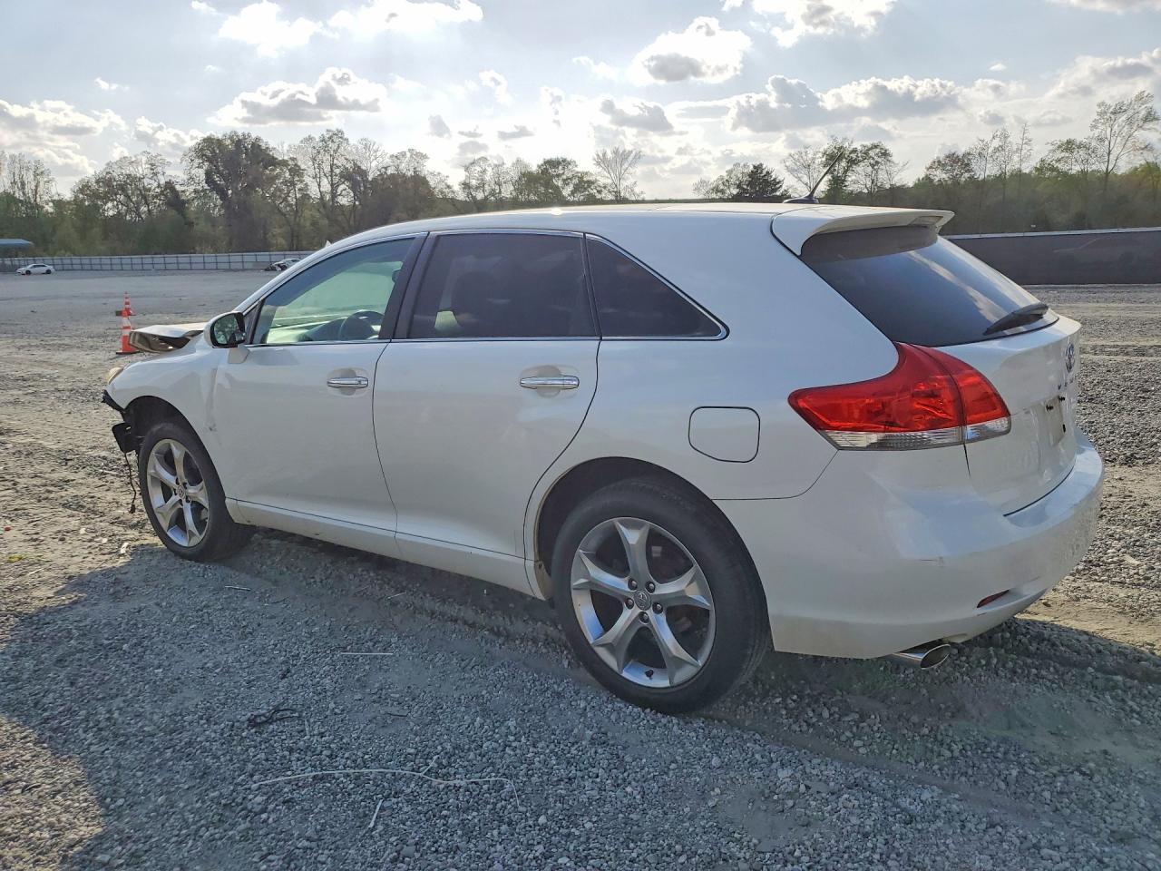 2010 Toyota Venza Fwd V6 - Image 2