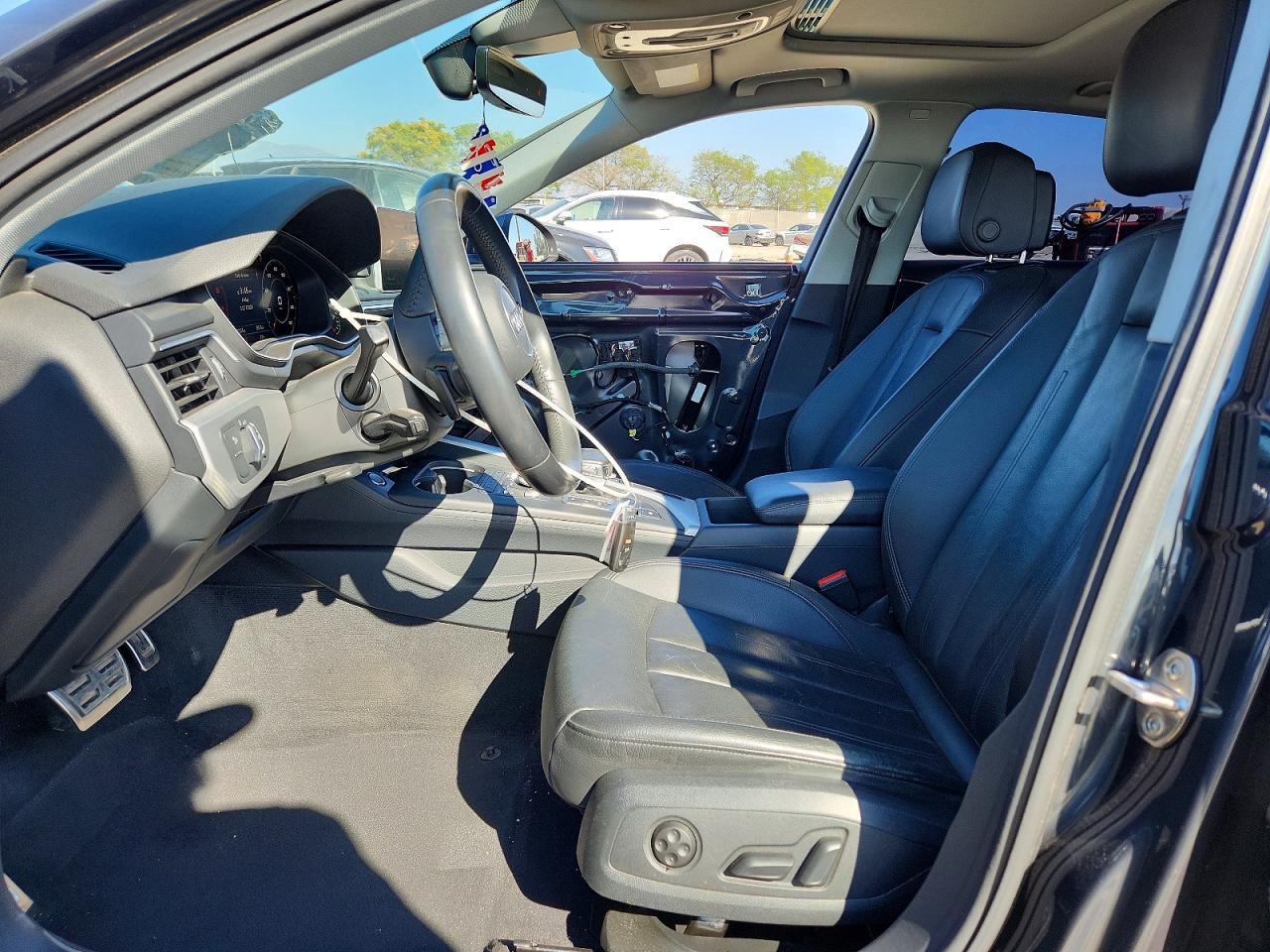2018 Audi A4 Premium - Фото 7