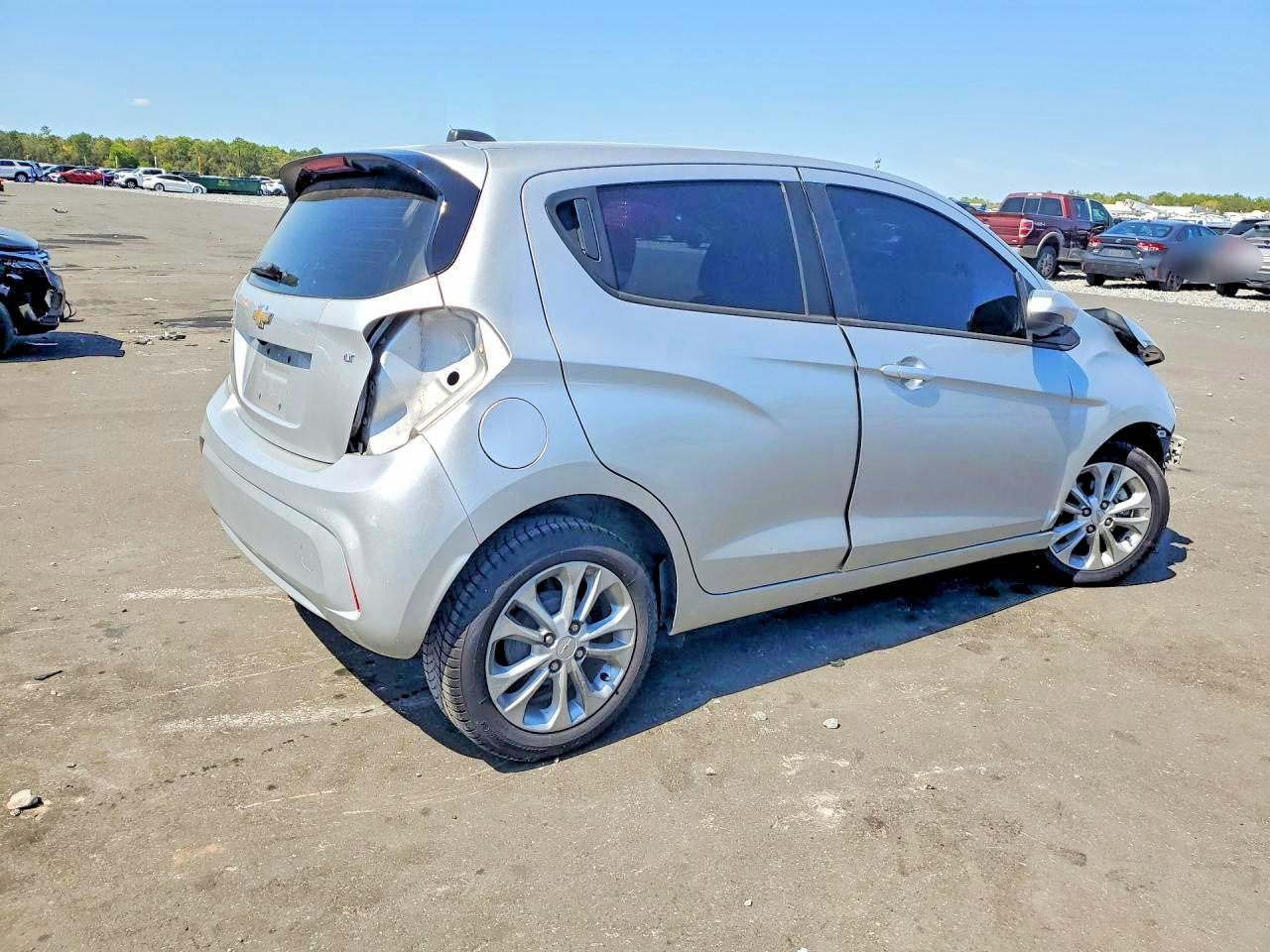 2021 Chevrolet Spark 1Lt - Фото 3