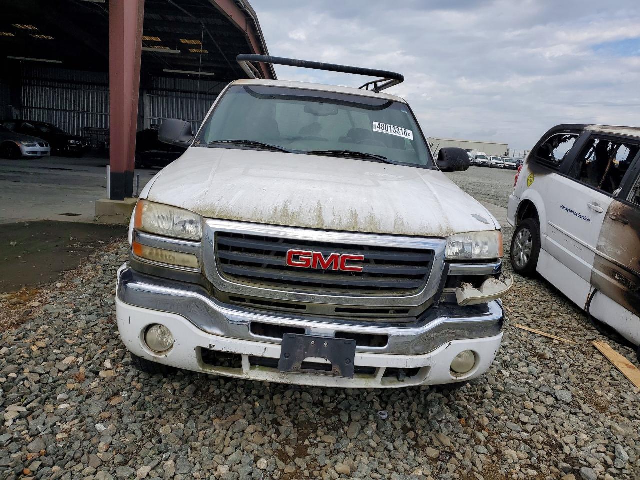 2006 GMC Sierra C2500 Heavy Duty - Фото 5
