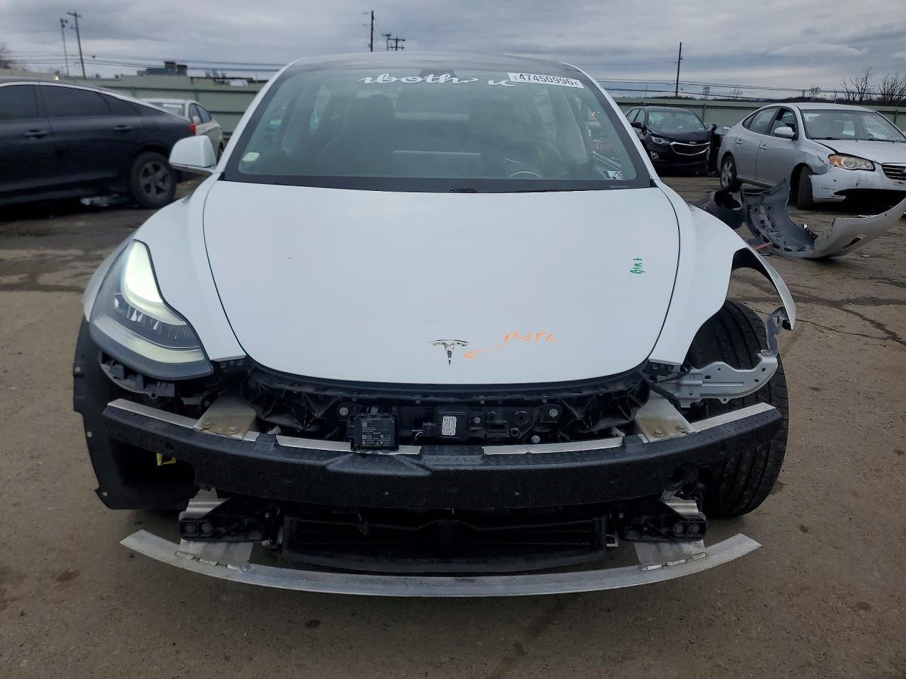 2019 Tesla Model 3 - Фото 5