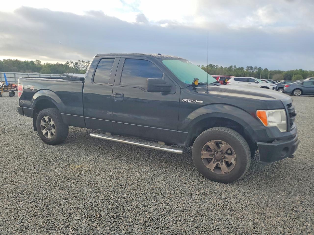 2014 Ford F150 Super Cab - Image 7