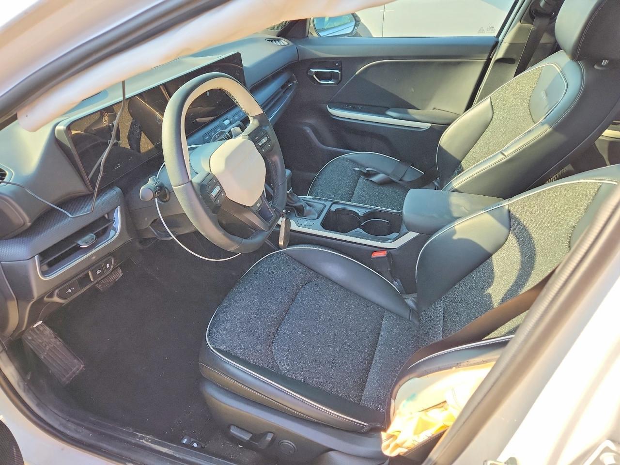 2025 Kia K4 Gt-Line - Image 7