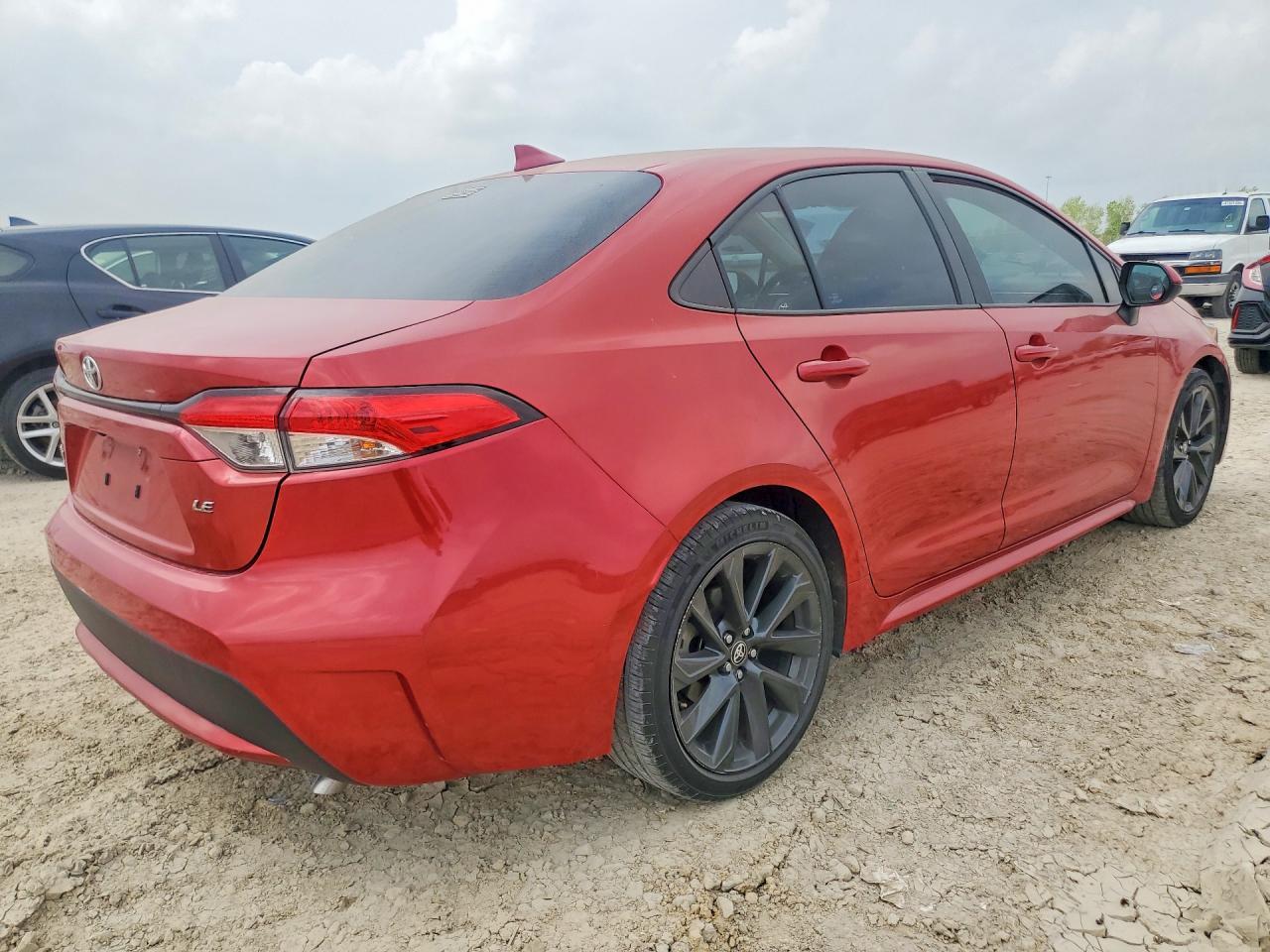 2021 Toyota Corolla Le - Image 3