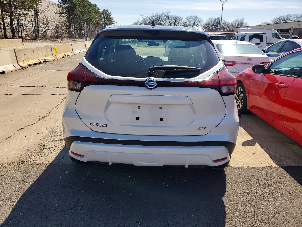 2021 Nissan Kicks Sv- Prior Fleet- Ck Eng Light On - Image 6