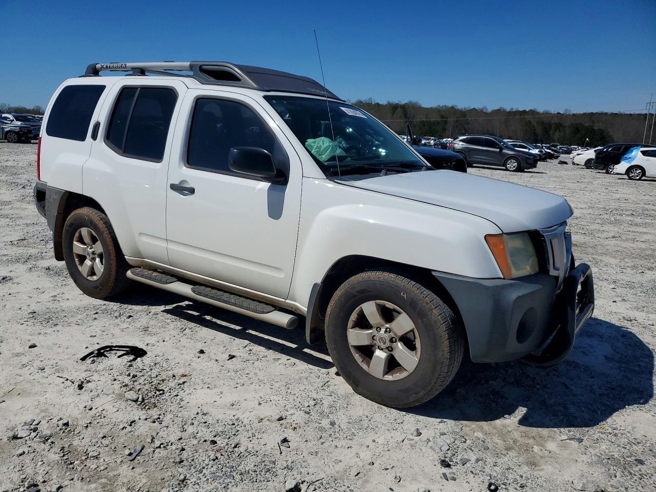 2010 Nissan Xterra X - Image 4