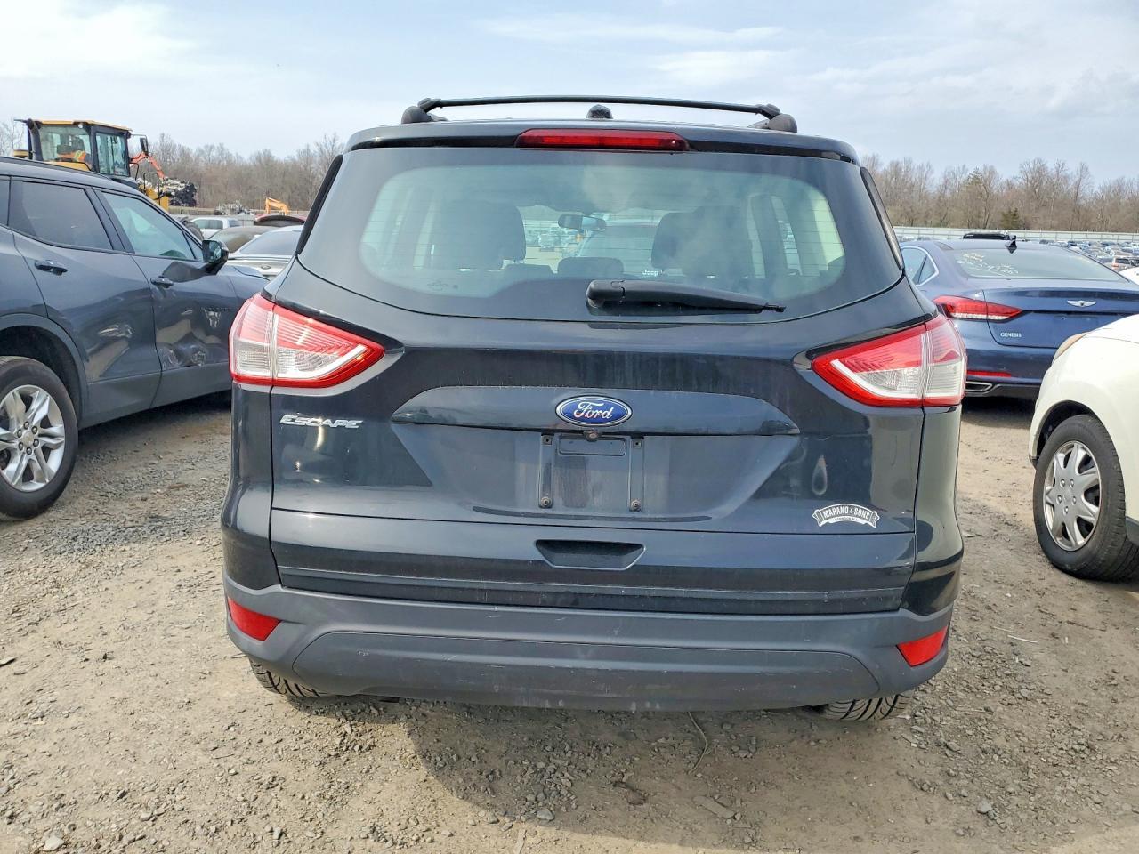 2014 Ford Escape S - Image 6