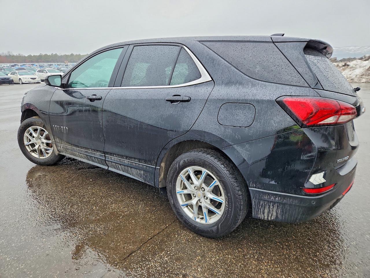 2023 Chevrolet Equinox Lt - Image 2
