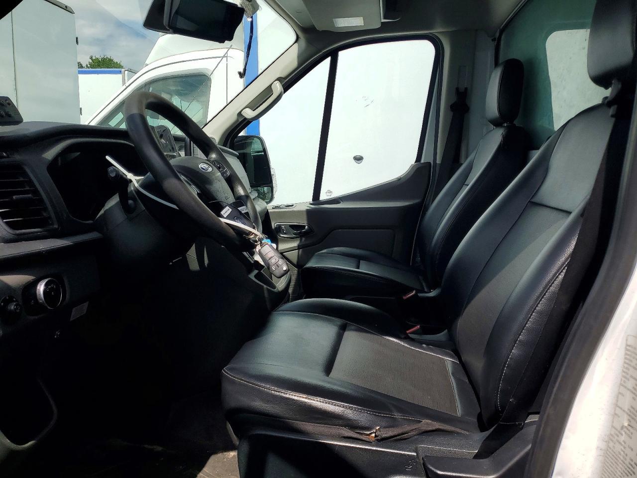 2020 Ford Transit Delivery Truck - Фото 7