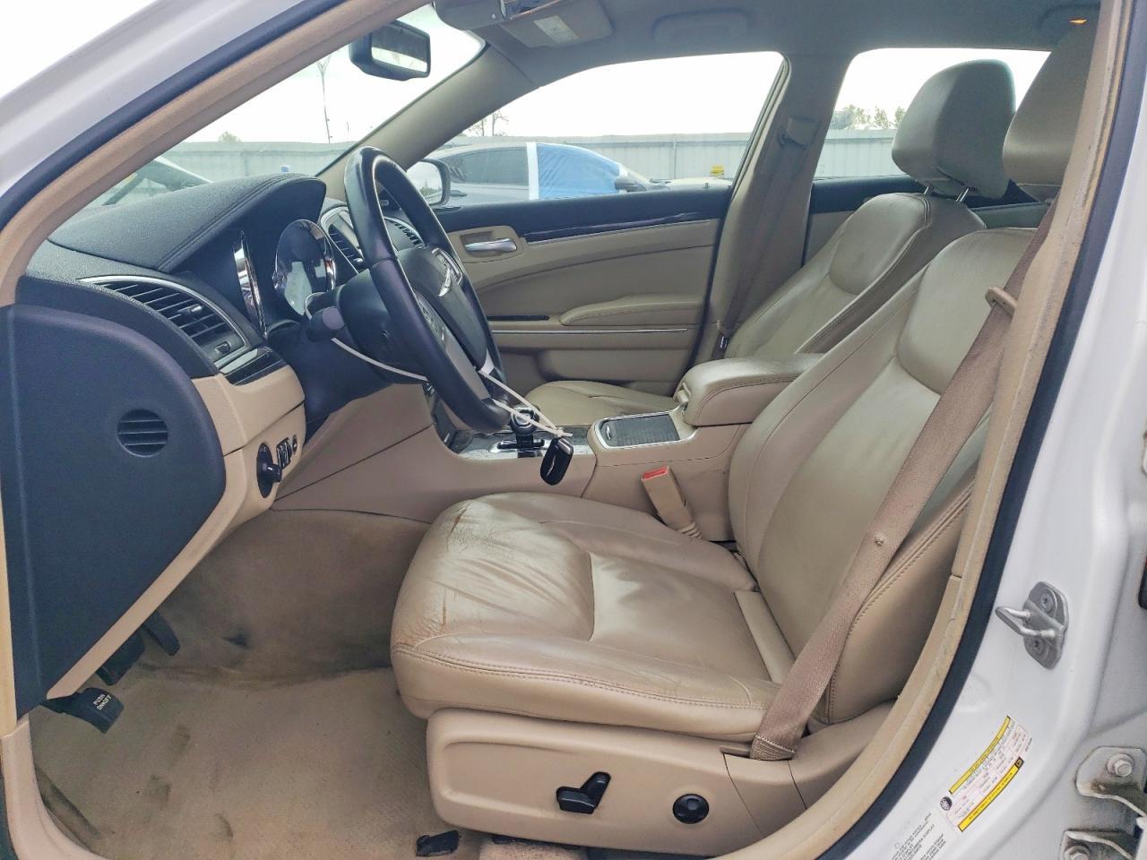 2012 Chrysler 300 Limited - Фото 7