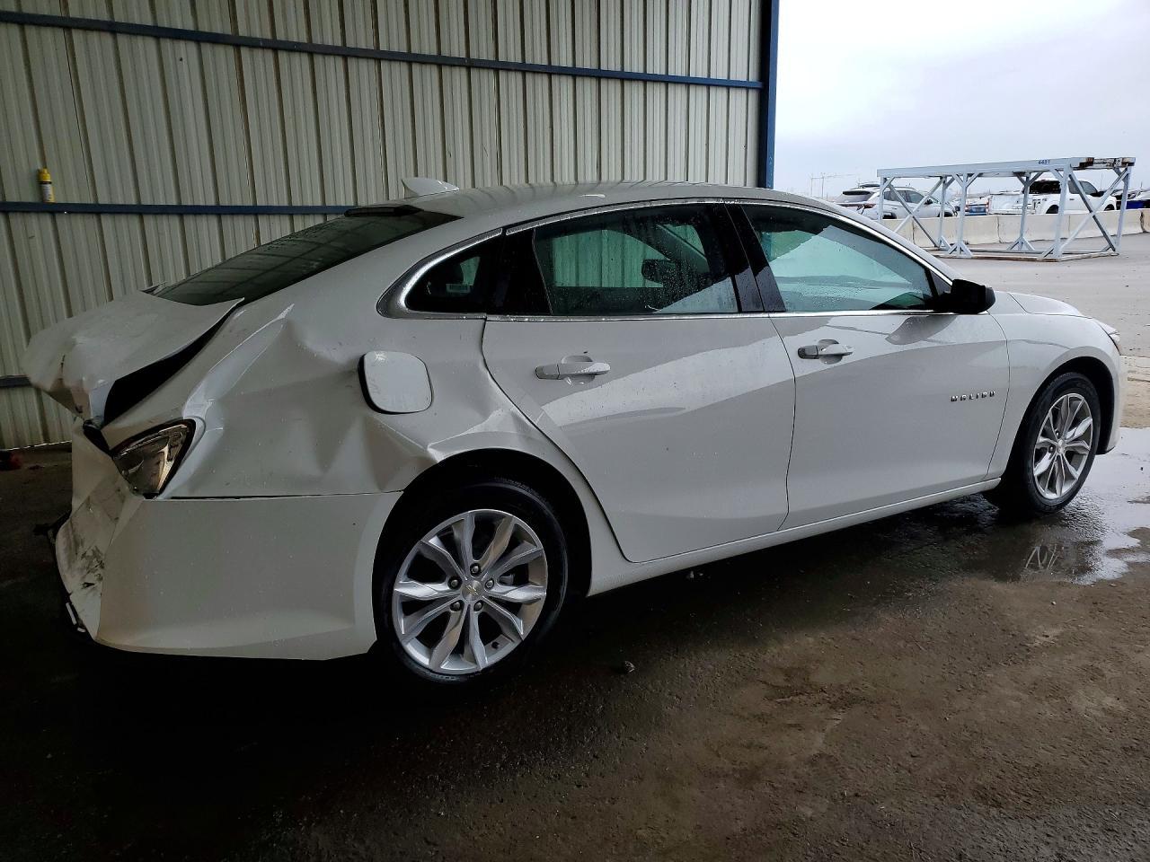 2023 Chevrolet Malibu Lt - Фото 3