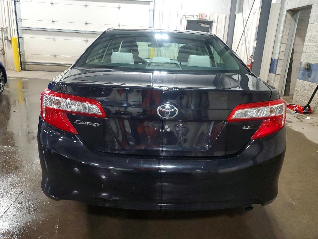 2012 Toyota Camry Le - Image 6