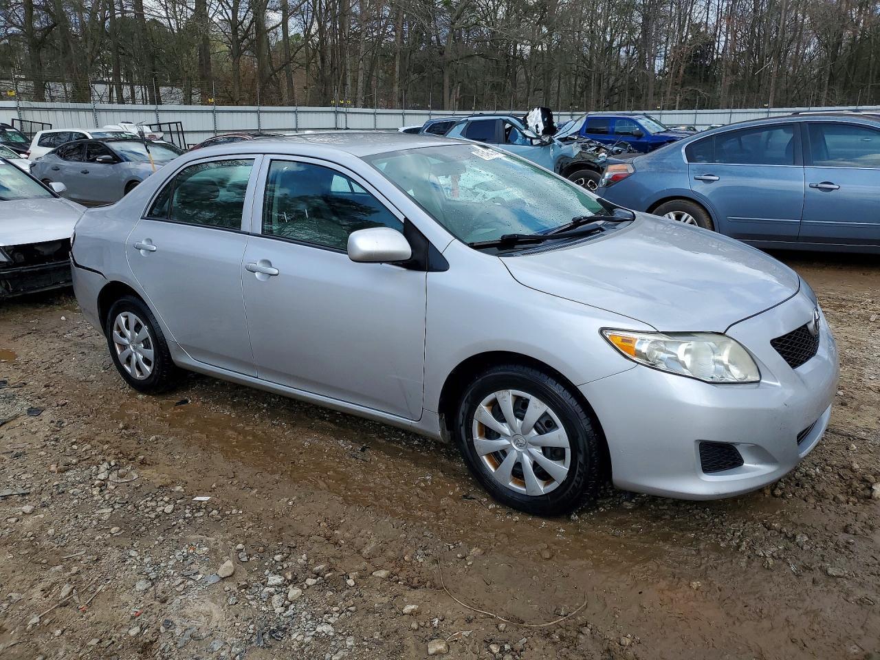 2010 Toyota Corolla Le - Фото 4