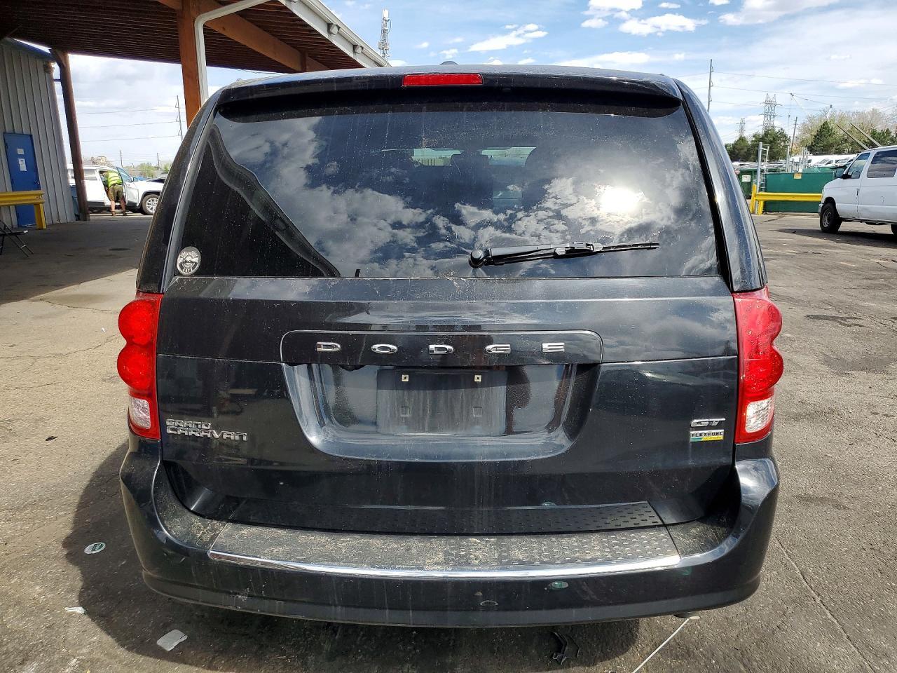 2019 Dodge Grand Caravan Gt - Image 6