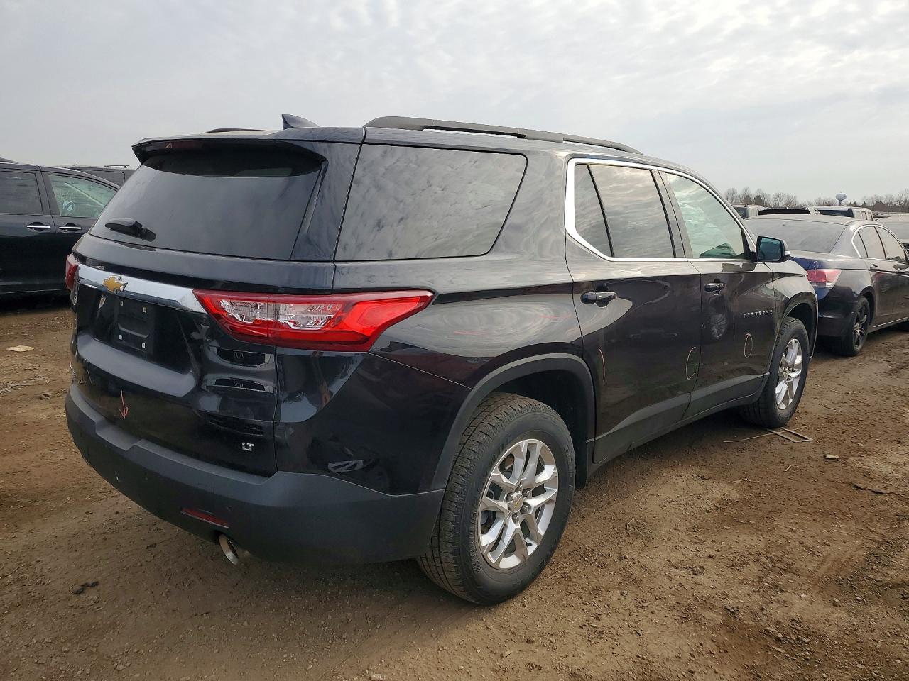 2020 Chevrolet Traverse Lt - Фото 3