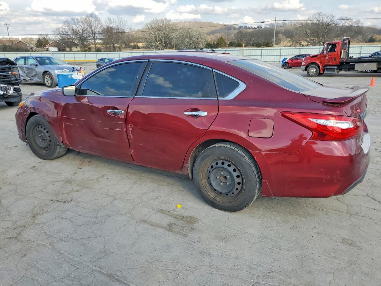 2017 Nissan Altima 2.5 S - Фото 2