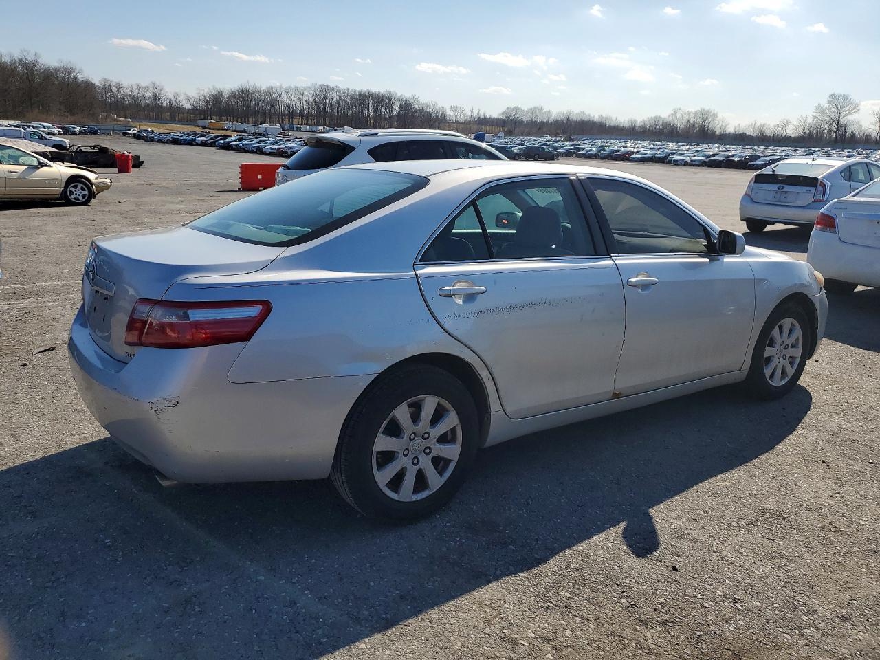 2009 Toyota Camry Xle - Фото 3