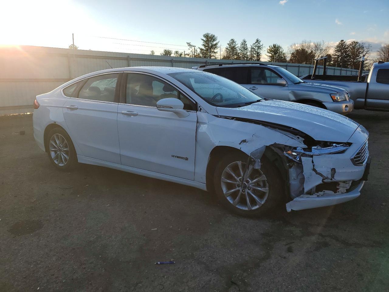 2017 Ford Fusion - Фото 4