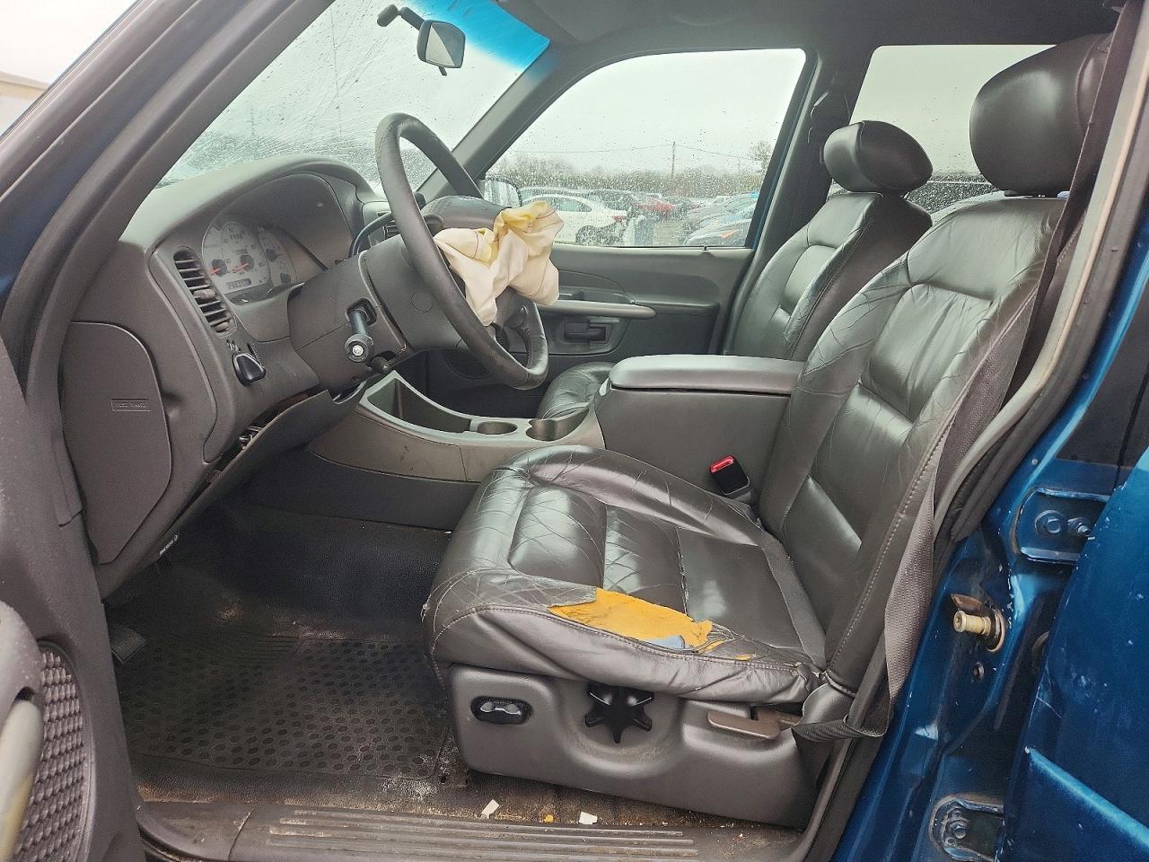 2001 Ford Explorer Sport Trac - Image 7