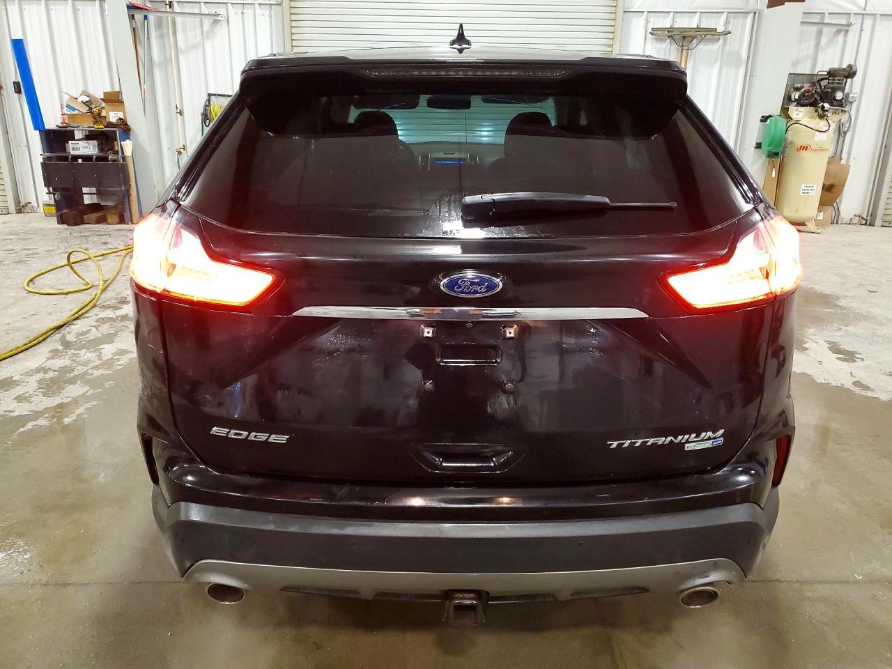 2019 Ford Edge Titanium - Фото 6
