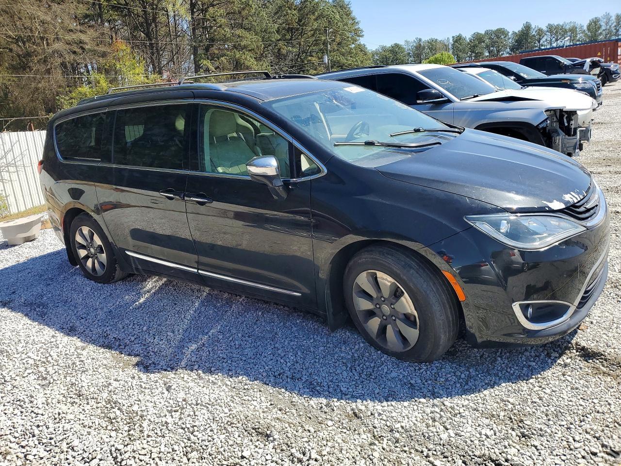 2018 Chrysler Pacifica Hybrid Limited - Фото 4