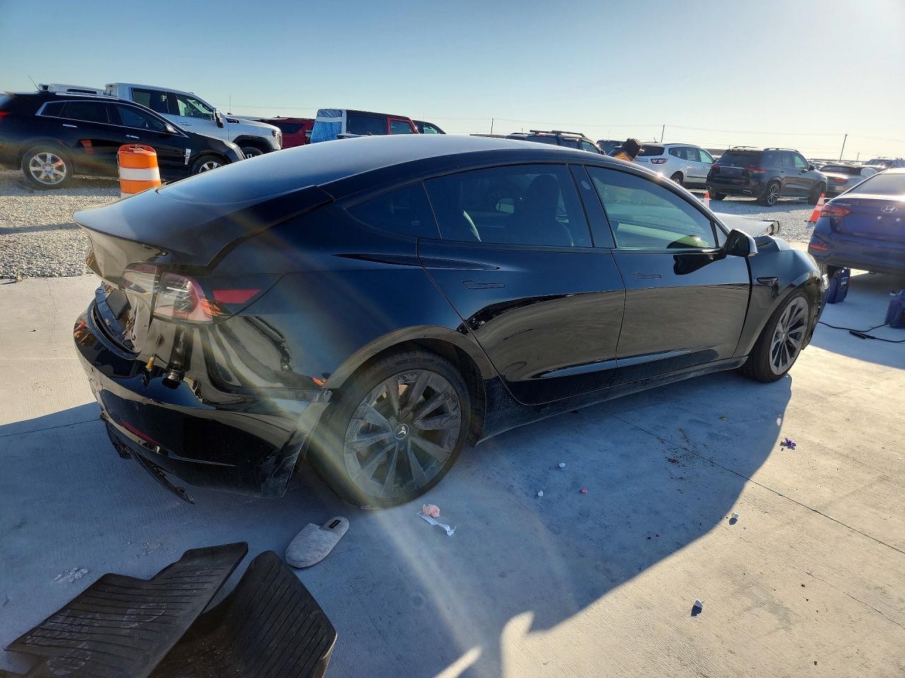 2021 Tesla Model 3 - Фото 3