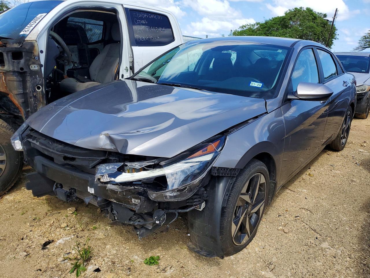 2023 Hyundai Elantra Sel