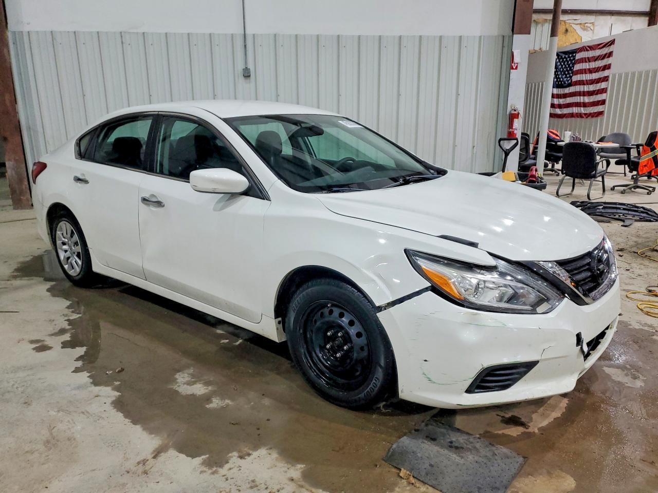 2017 Nissan Altima 2.5 S - Фото 4