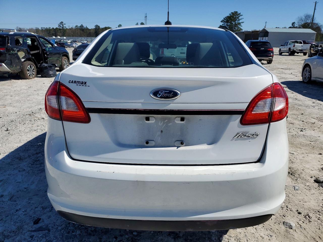 2012 Ford Fiesta S - Image 6