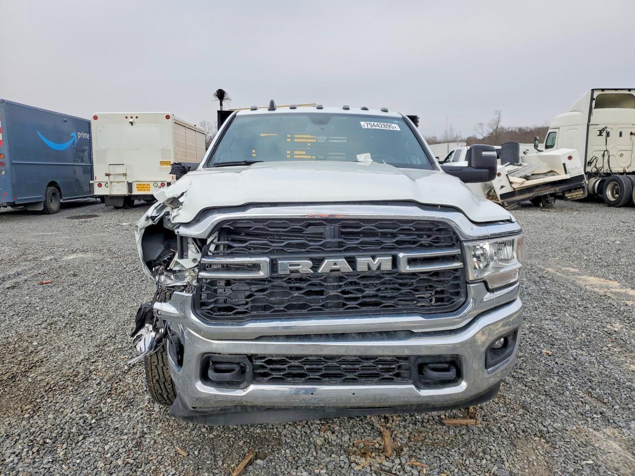 2024 Ram 3500 Flatbed Truck - Фото 5