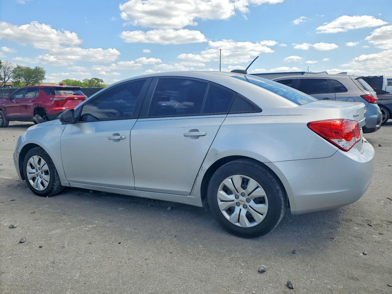 2016 Chevrolet Cruze Limited Ls - Фото 2