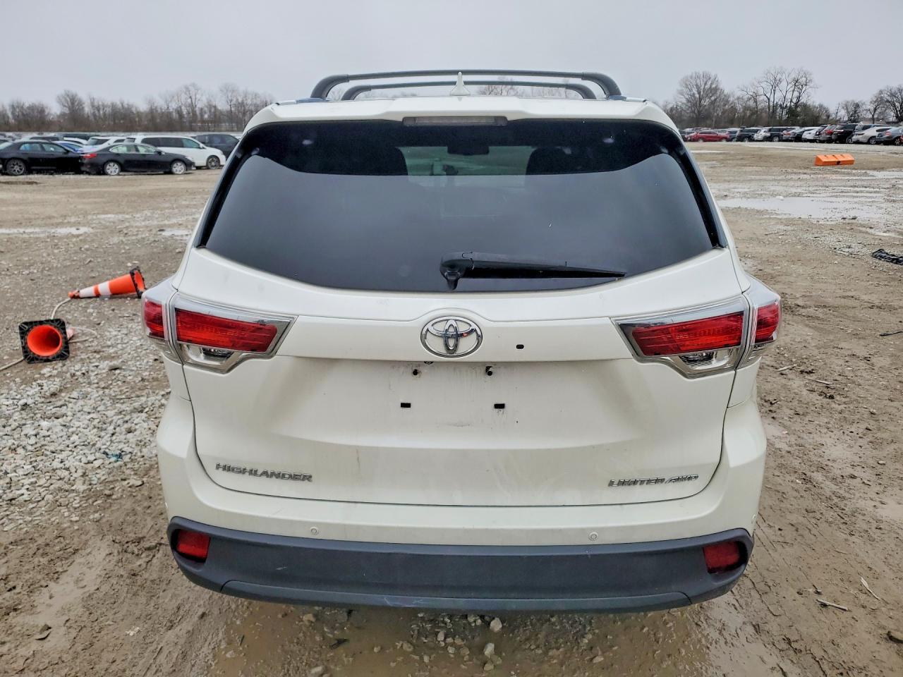 2015 Toyota Highlander Limited - Image 6