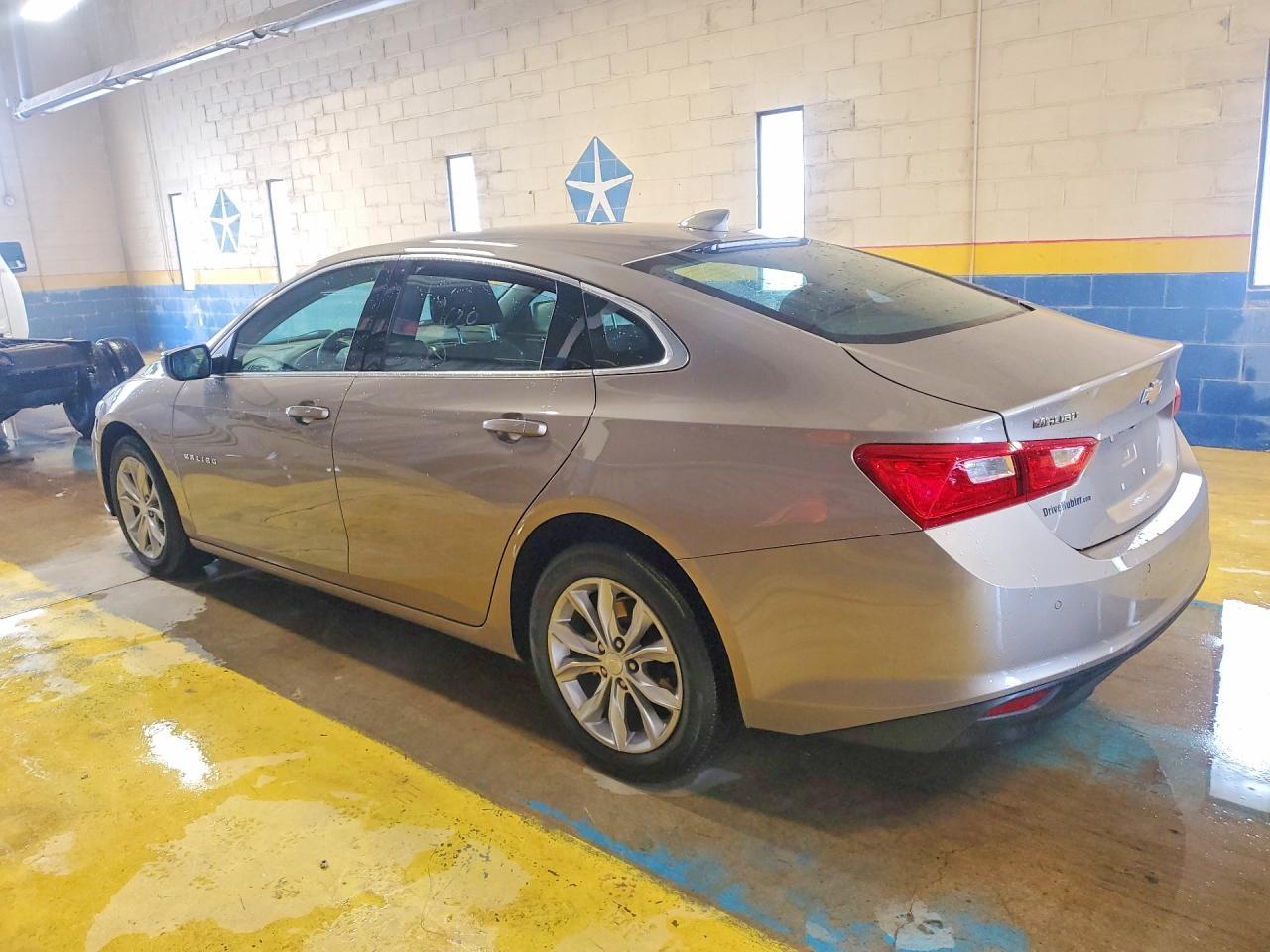 2023 Chevrolet Malibu Lt - Фото 2