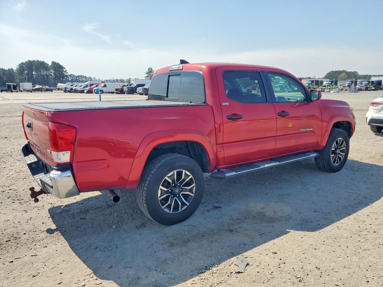 2018 Toyota Tacoma Sr5 V6 - Image 3
