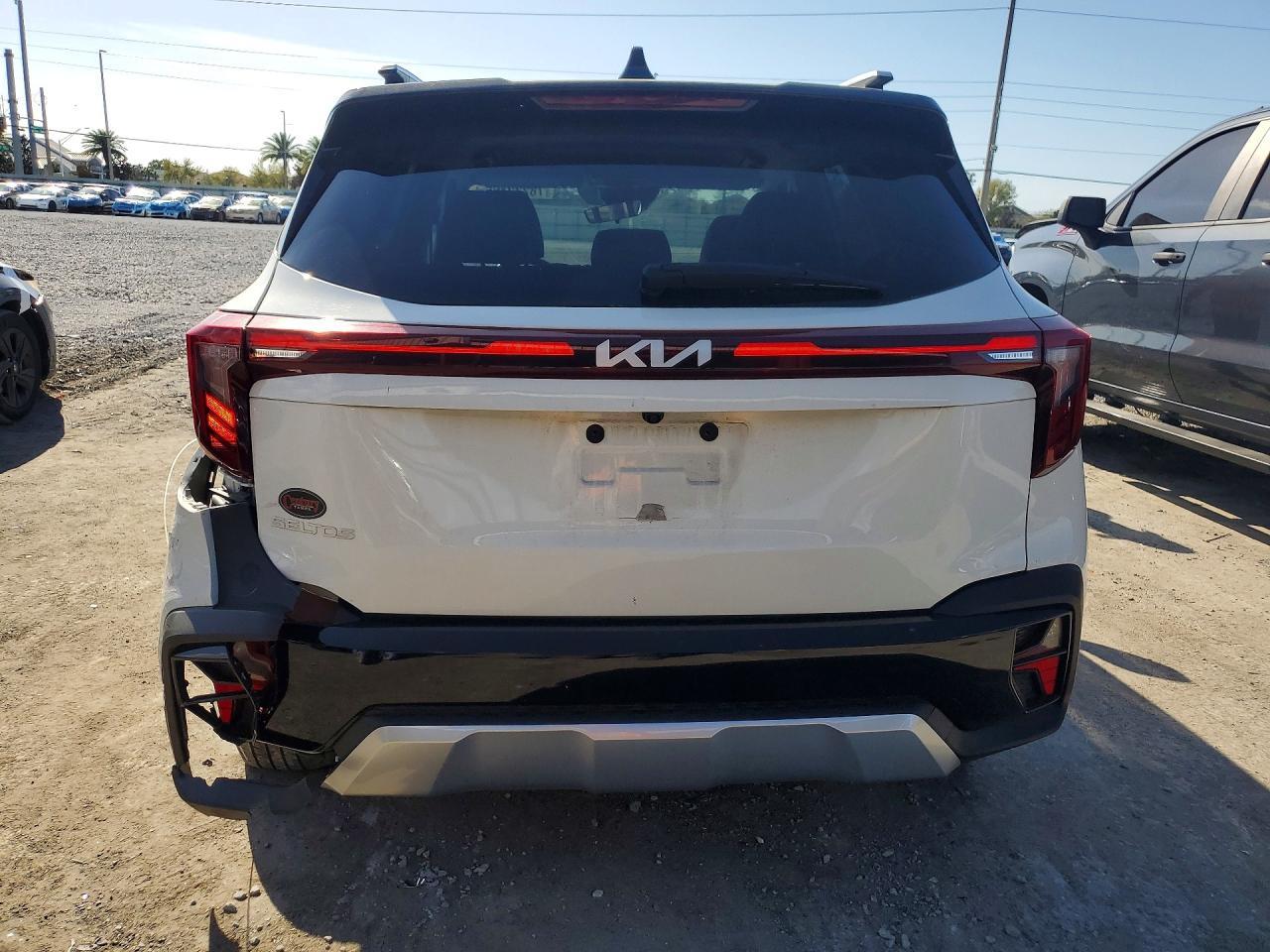 2025 Kia Seltos S - Фото 6
