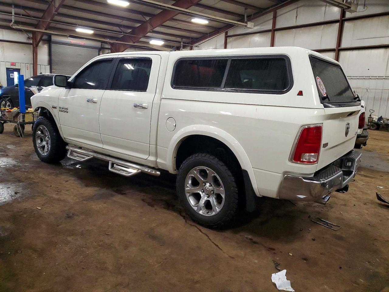 2018 Ram 1500 Laramie - Фото 2