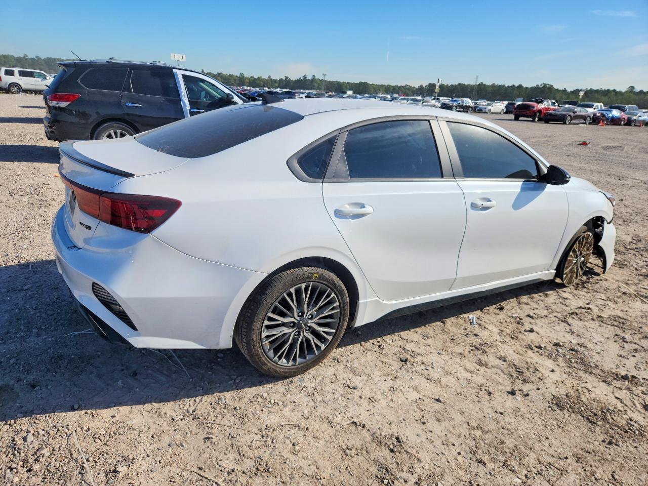 2024 Kia Forte - Image 3