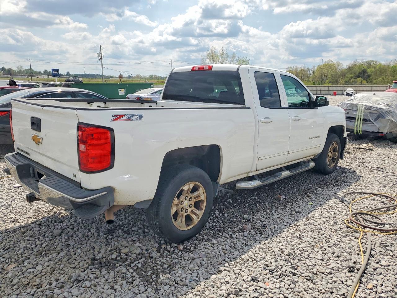 2015 Chevrolet Silverado K1500 Lt - Image 3