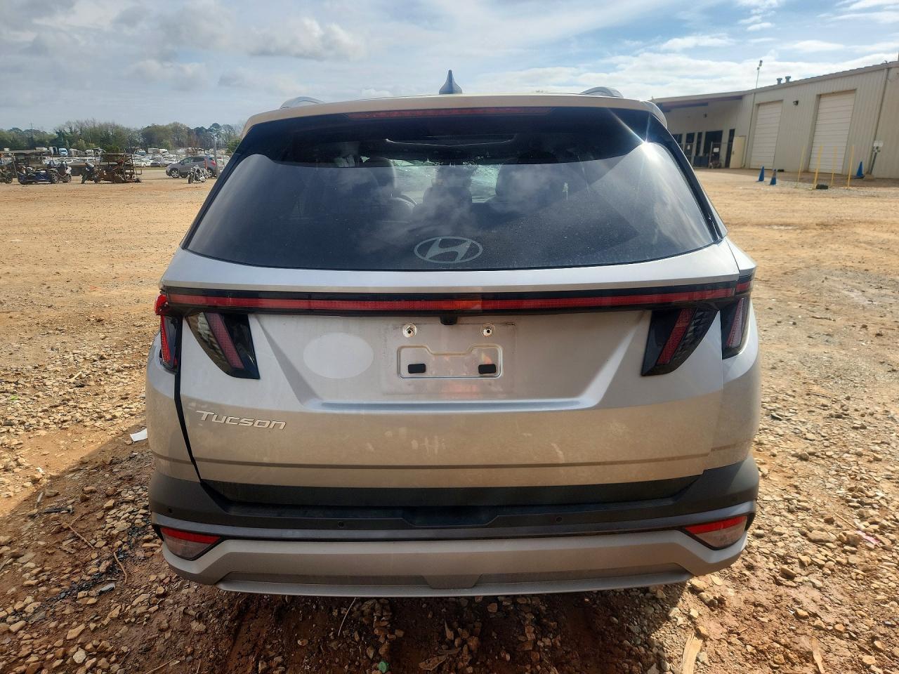 2025 Hyundai Tucson Limited - Image 6