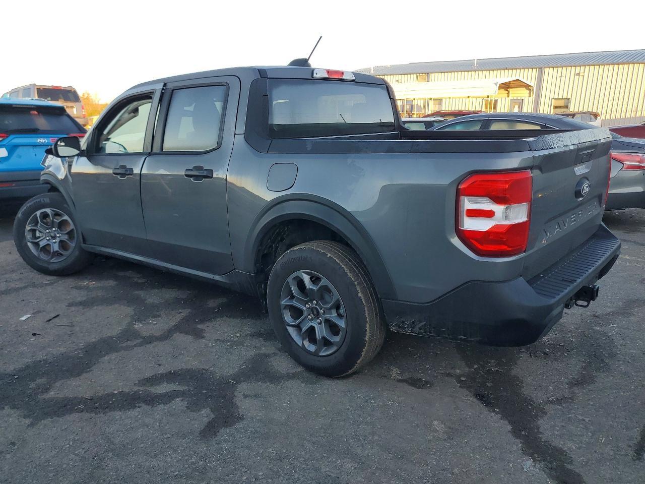 2025 Ford Maverick Xlt - Image 2