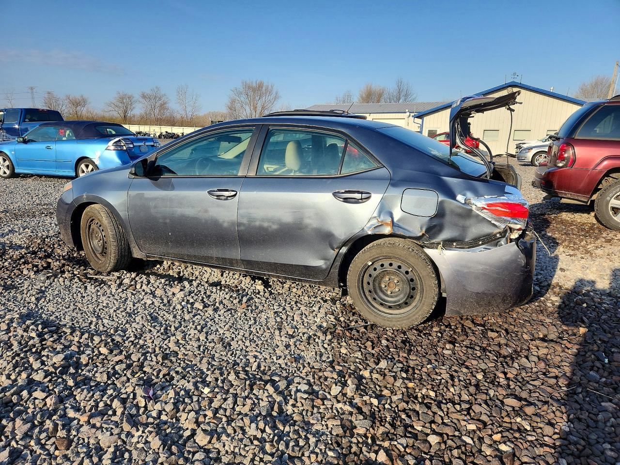 2016 Toyota Corolla Le - Image 2