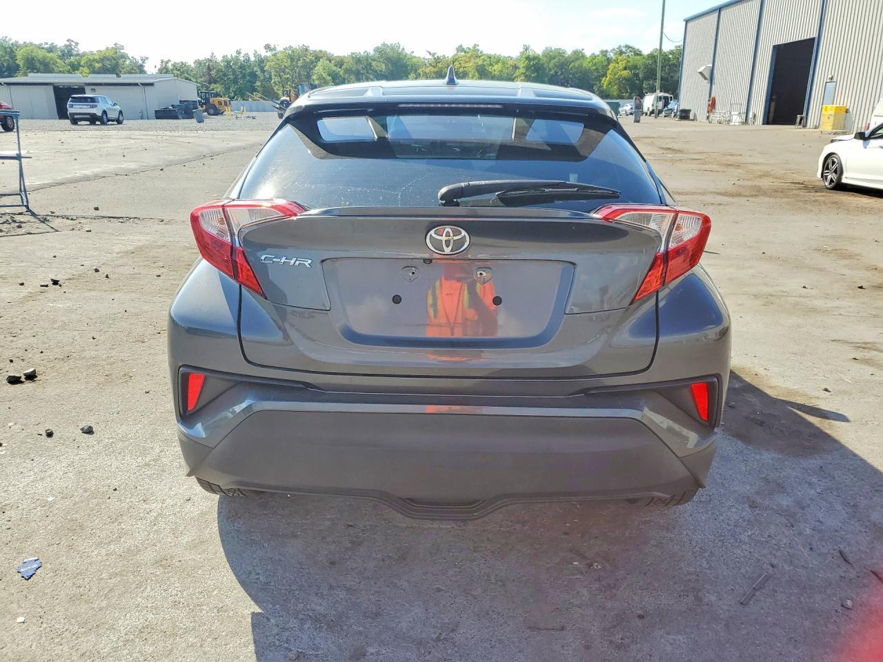 2018 Toyota C-Hr Xle - Image 6