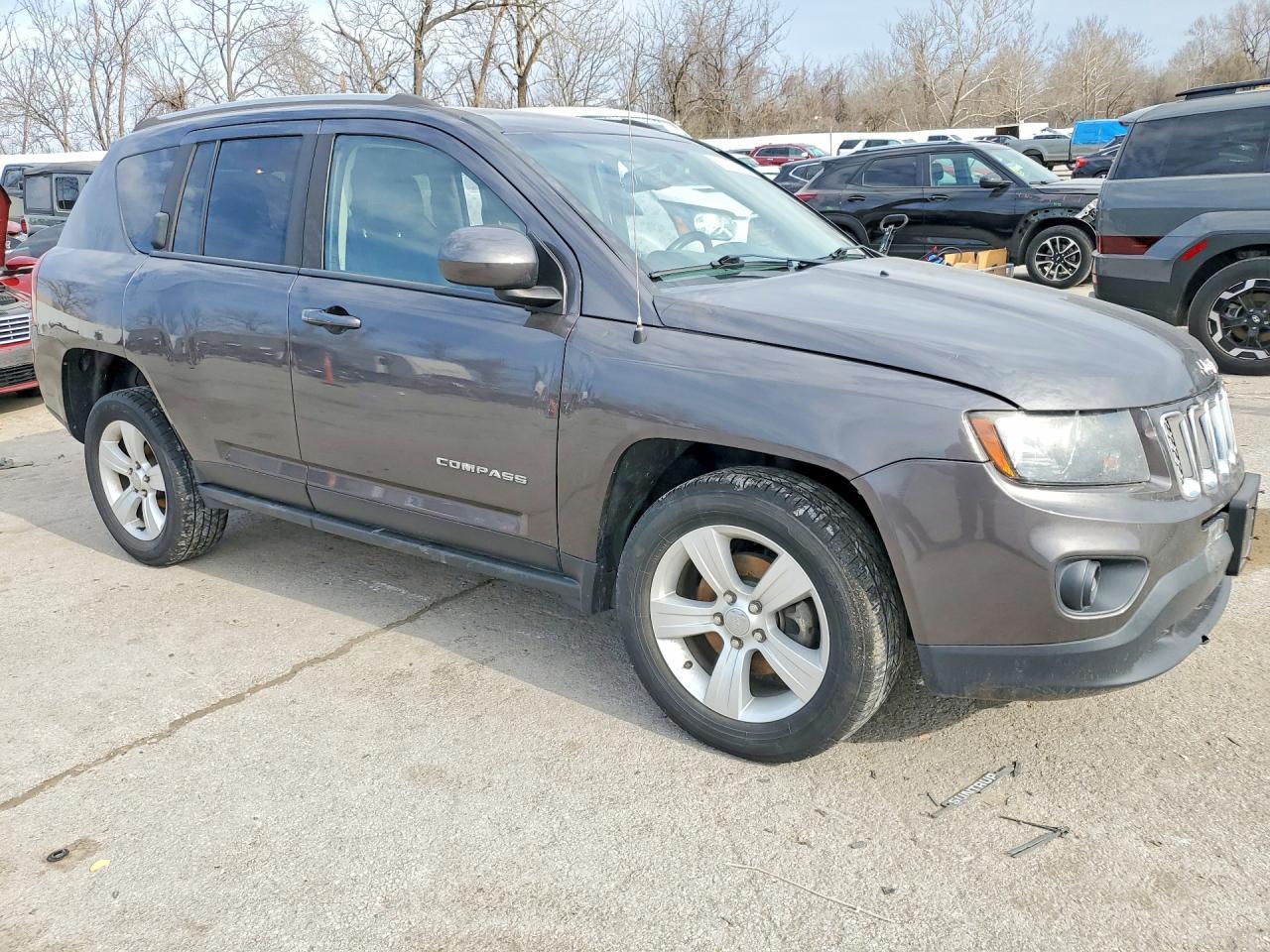 2016 Jeep Compass Latitude - Фото 4