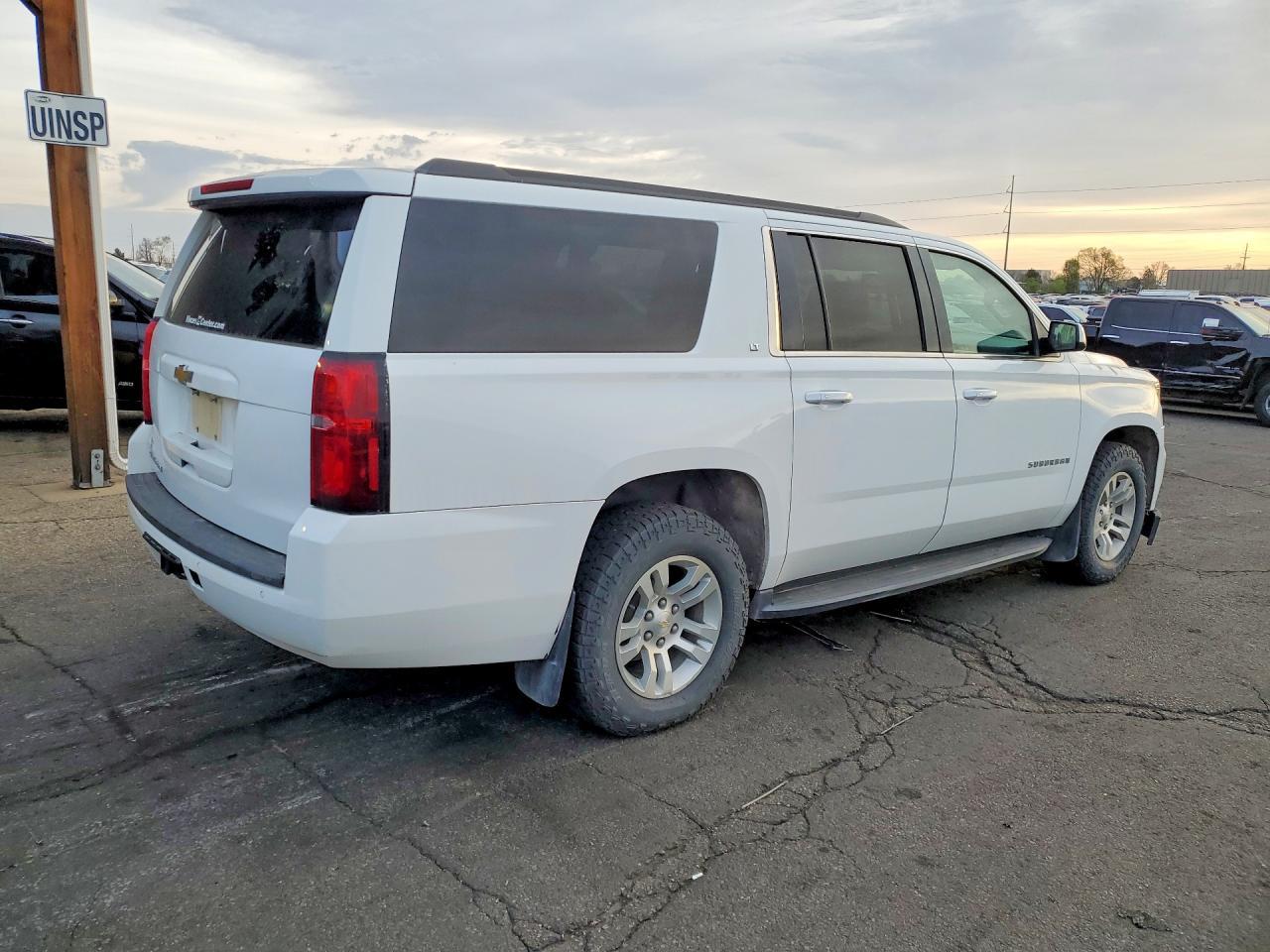2020 Chevrolet Suburban K1500 Lt - Image 3